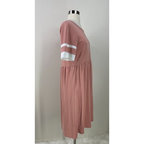 Orange Creek Casual Short Sleeve Scoop Neck Dress - Picture 2 of 11